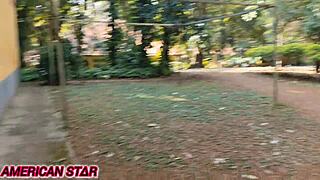 Тя вика тип да й чука путката в гората без презерватив