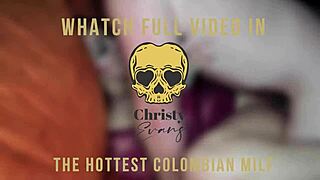 Αμερικανός σύζυγος γλείφει μεγάλο κώλο και κάνει creampie σε Latina MILF σε άγριο quickie σεξ