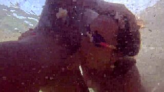 Undervandskøn med hed milf