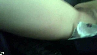 Cewek Asia Amatir Masturbasi sampai Squirt Orgasm