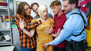 保安们，你们怎么看为了自由群奸小偷 - 熟女小偷？