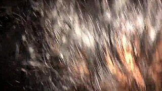 Mamma single peruviana schizza mentre succhia cazzo in taxi per le strade di Lima