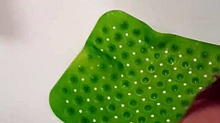 Dacă milfa prostituată germană Sandra face muie și înghite spermă în acțiune europeană?