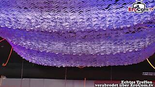 Yaşlı Alman üvey anne üvey oğluyla samimi karşılaşma için ziyaret ediyor